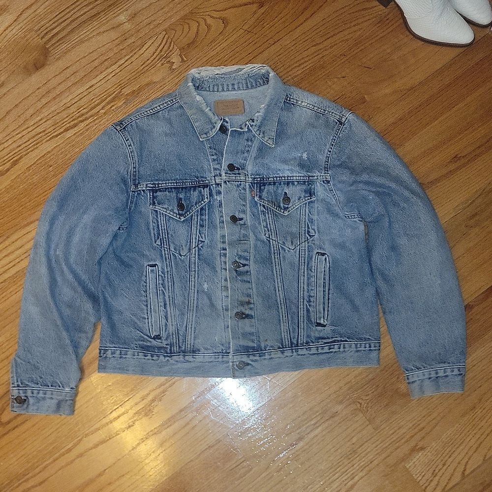 Vintage 1980s Levis Type 3 Trucker Blue Denim Jacket 70506-0216 Made In USA 48R